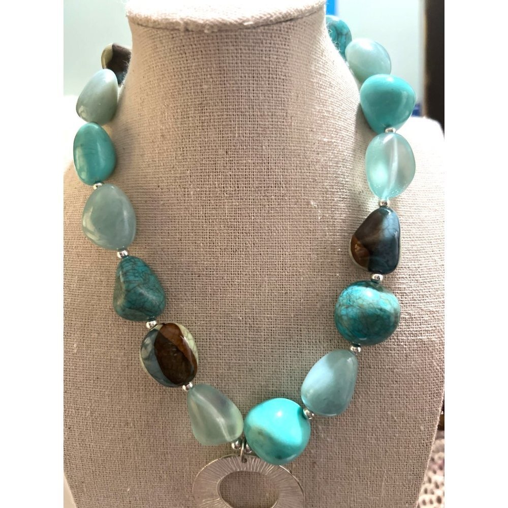 Native Acrylic Bead And Silver Necklace -- 18"